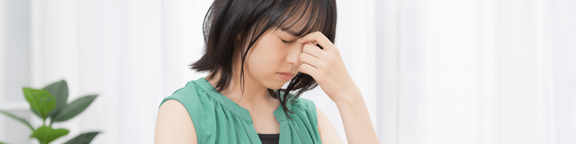 コンタクトレンズがぼやける・霞む・曇るのはなぜ?